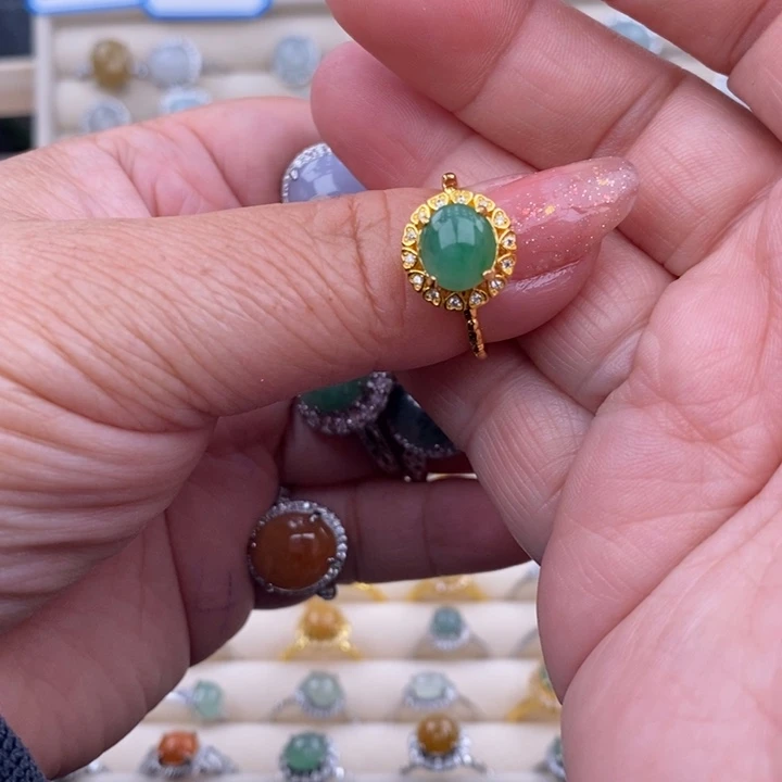 未镶嵌戒指翡翠糯*儿缅甸