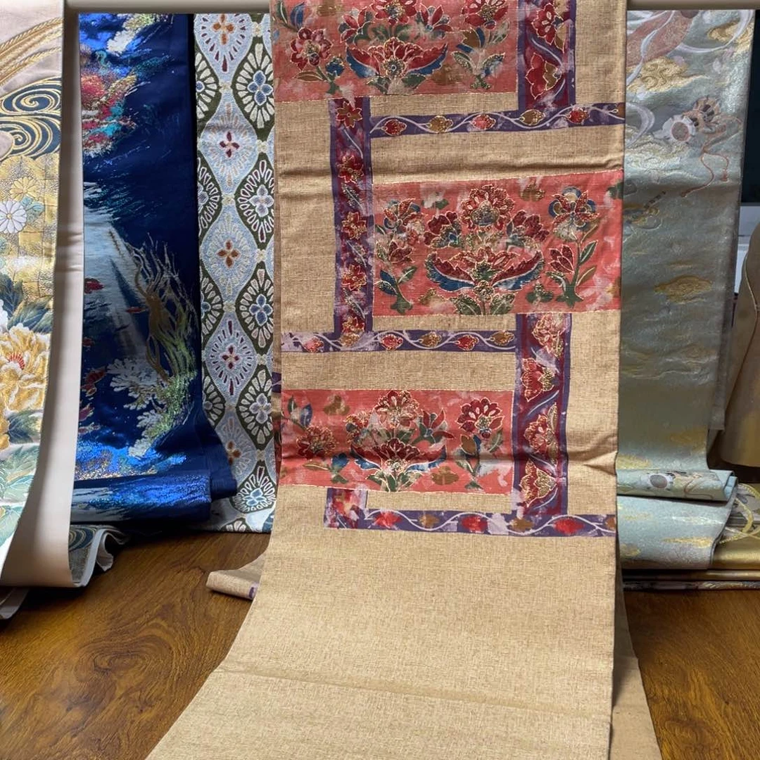 织绣双宫底苏绣手绘