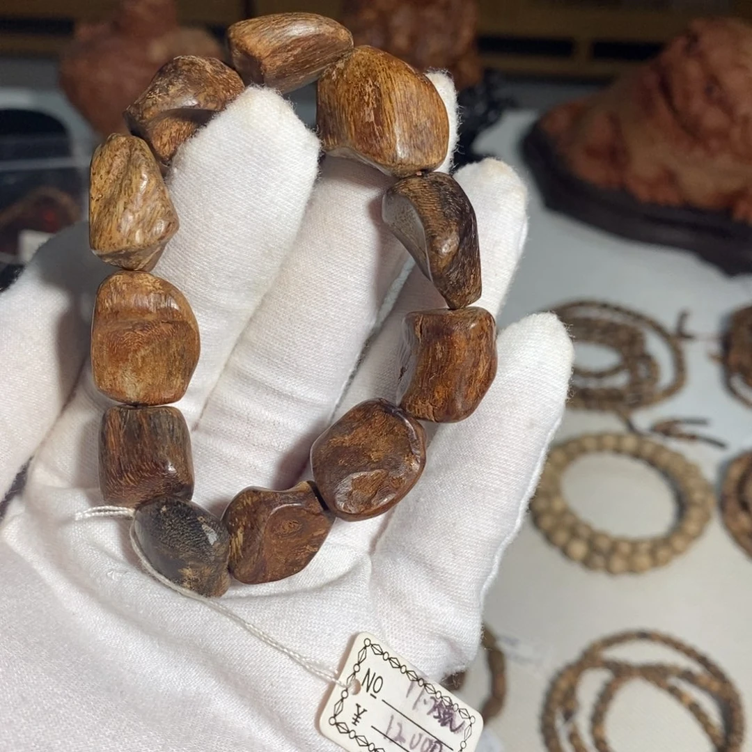 沉香手串马泥涝沉水瘤疤  17.2克