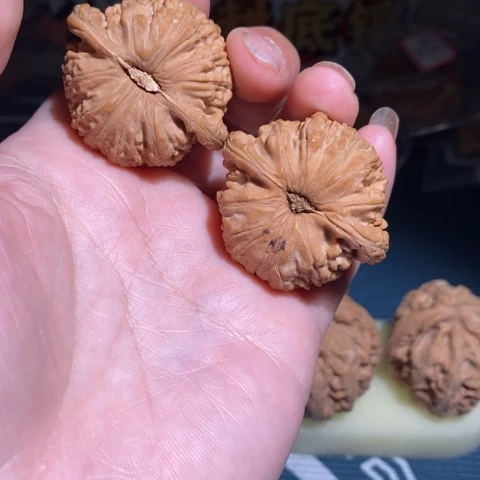 茶***道吊坠文玩核桃闷白
