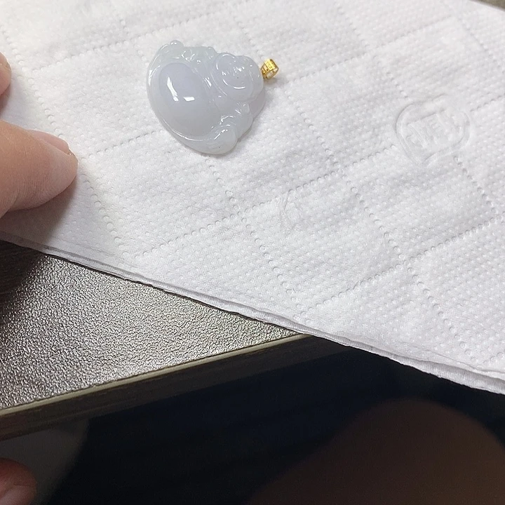 翡翠18K金镶嵌颈饰佛