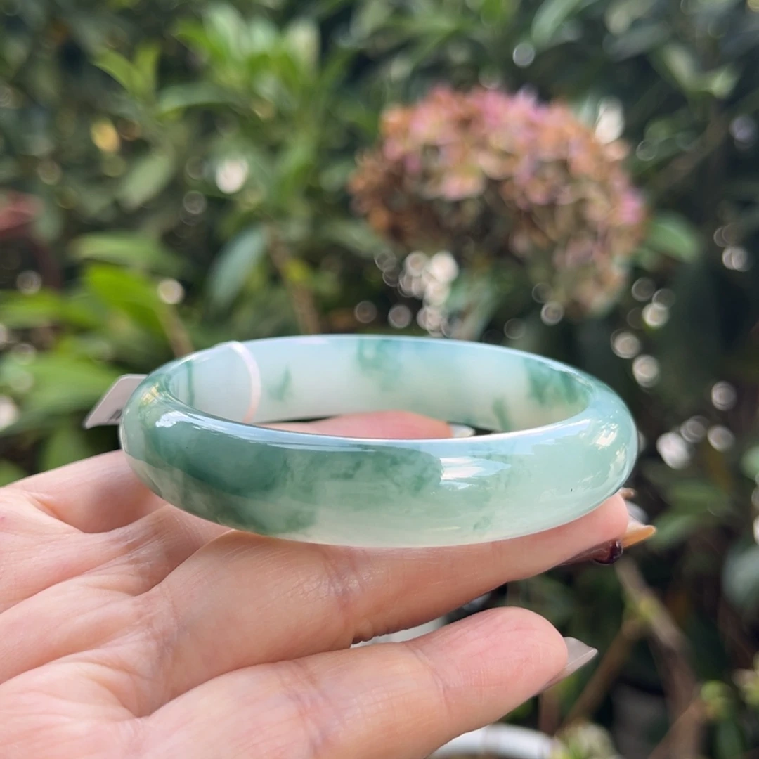 翡翠未镶嵌手镯57.7贵妃