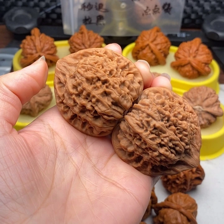 _***.文玩核桃吊坠48官帽