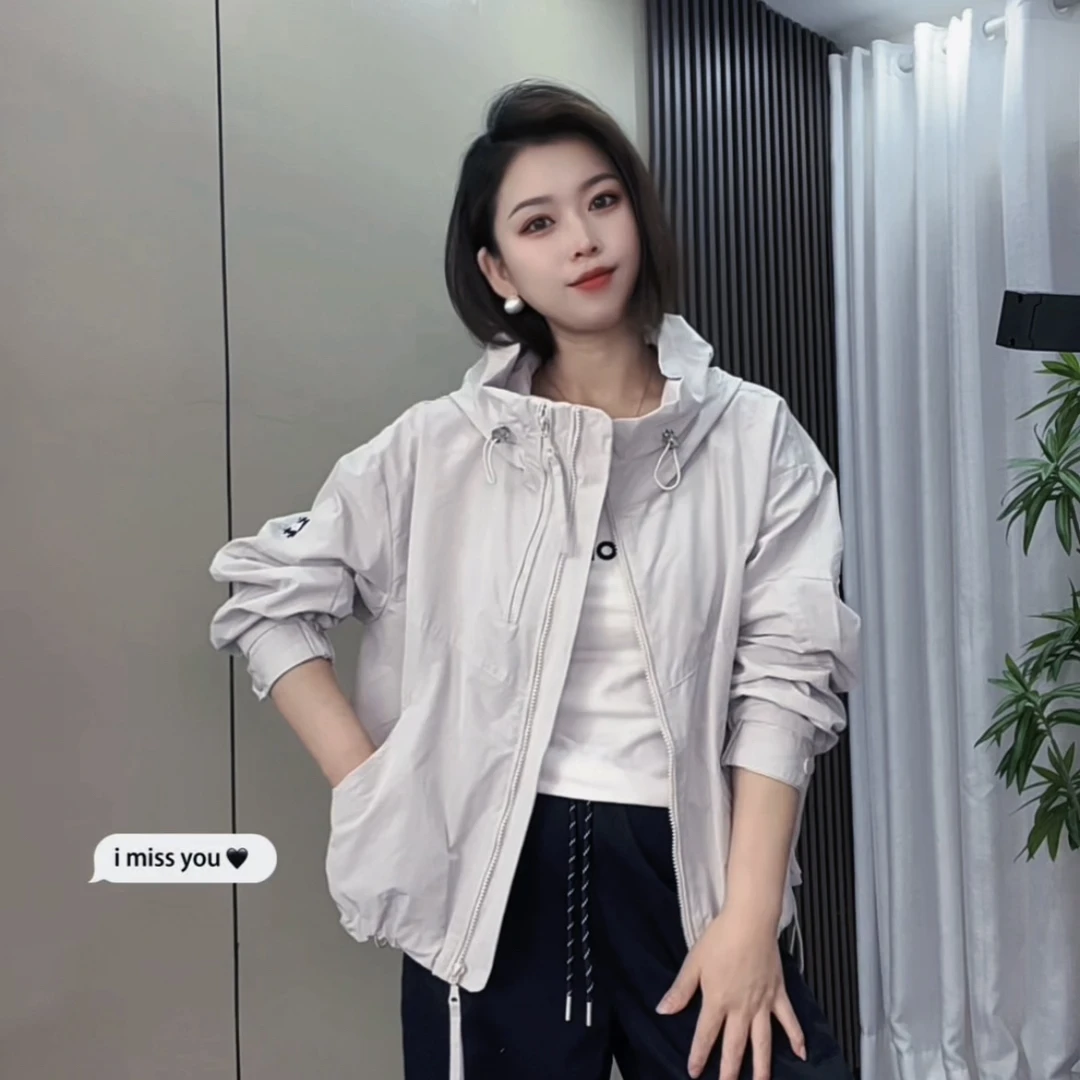李李服饰早秋休闲款百搭连帽外套【内里网料】