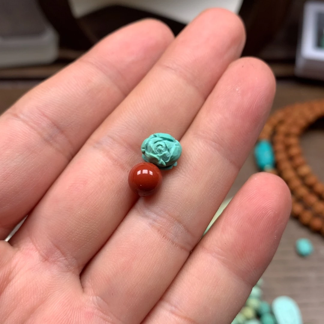 南红玛瑙未镶嵌雕刻
