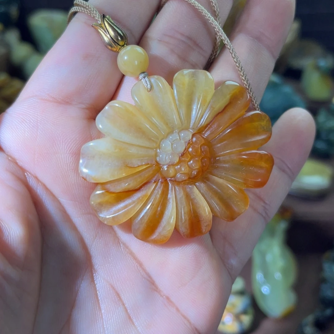 未镶嵌蛇纹石玉颈饰