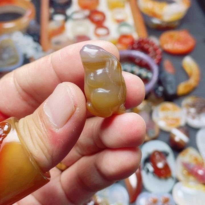 玛瑙/玉髓未镶嵌颈饰