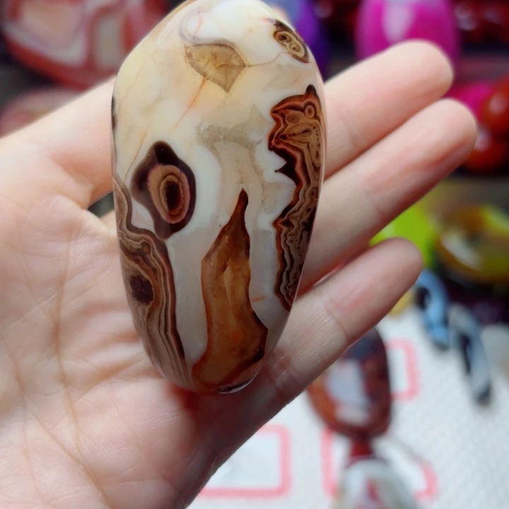 牛***虎未镶嵌玛瑙/玉髓珠宝半成品