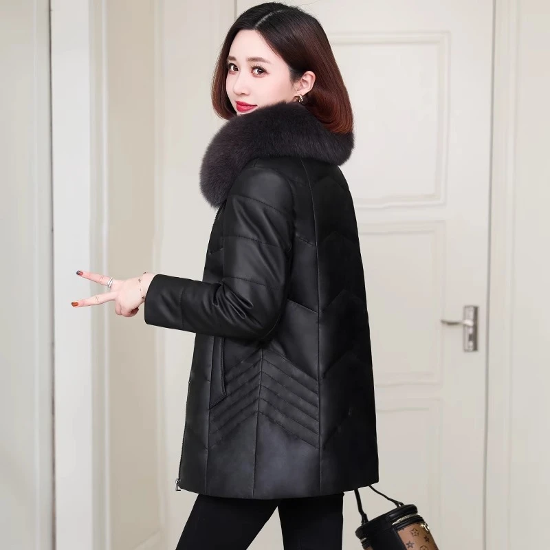 海宁真皮羽绒服女2025冬季新款中年妈妈狐狸领绵羊皮修身保暖外套