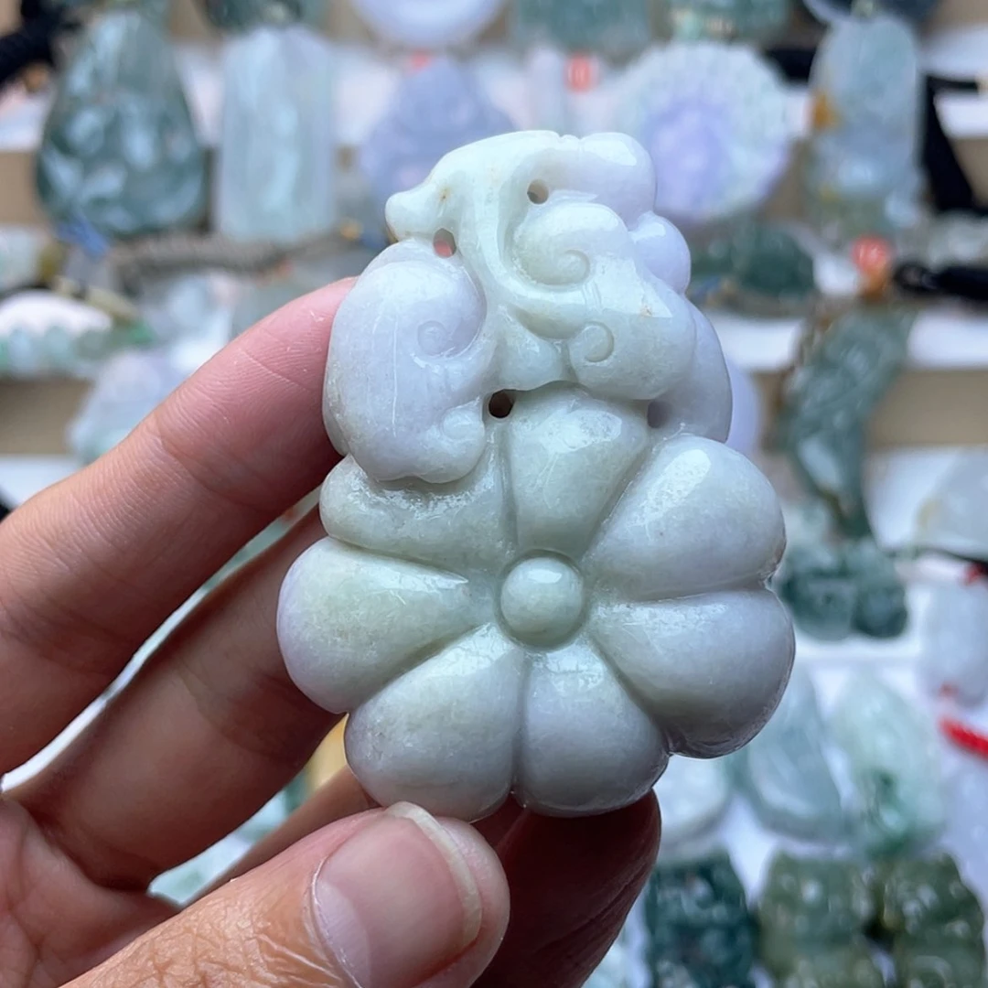 【闪购商品】颈饰未镶嵌翡翠如意花