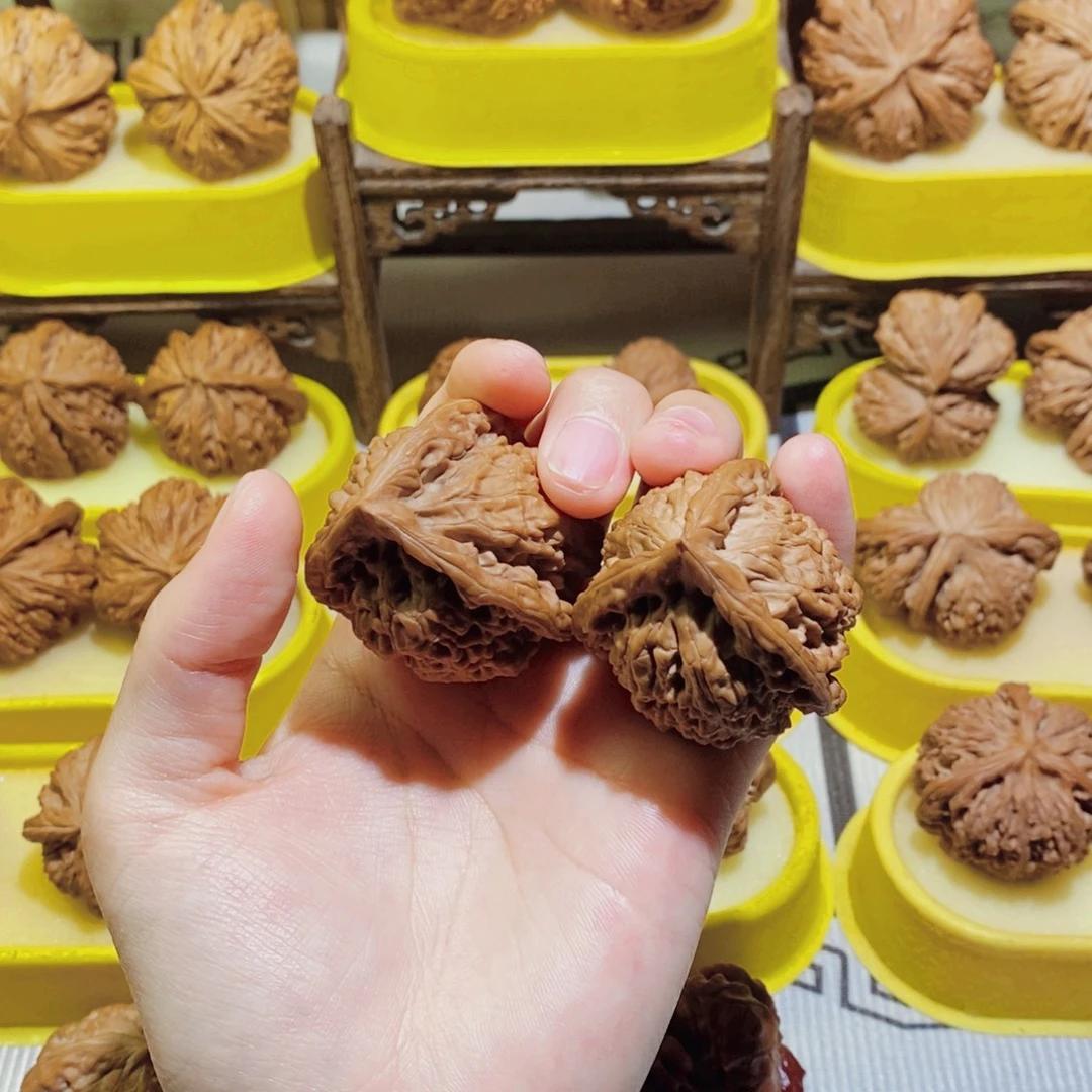 吊坠文玩核桃官帽三棱