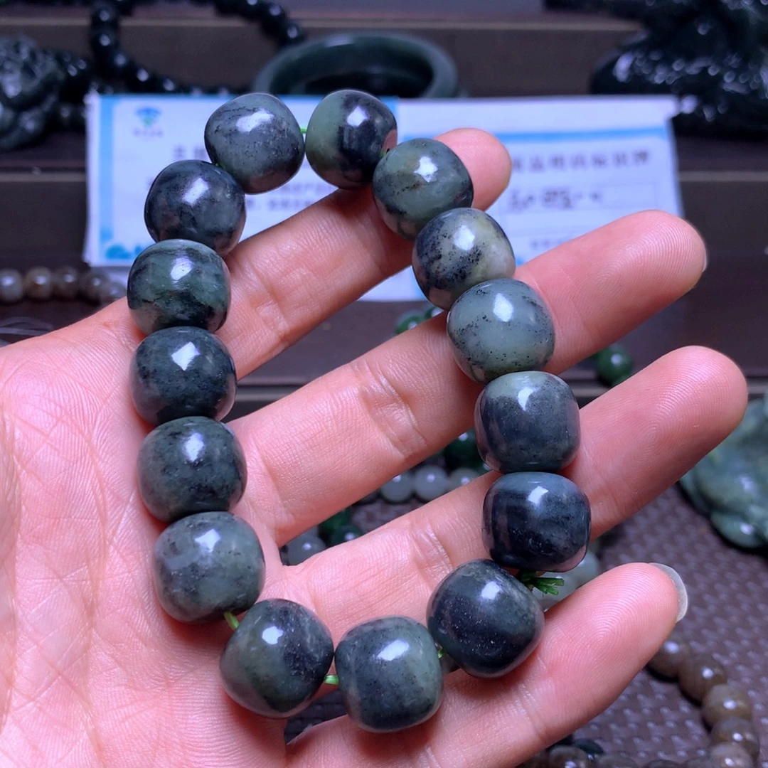 颈饰未镶嵌和田玉010