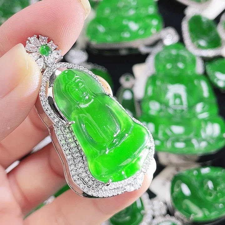 翡翠未镶嵌颈饰91