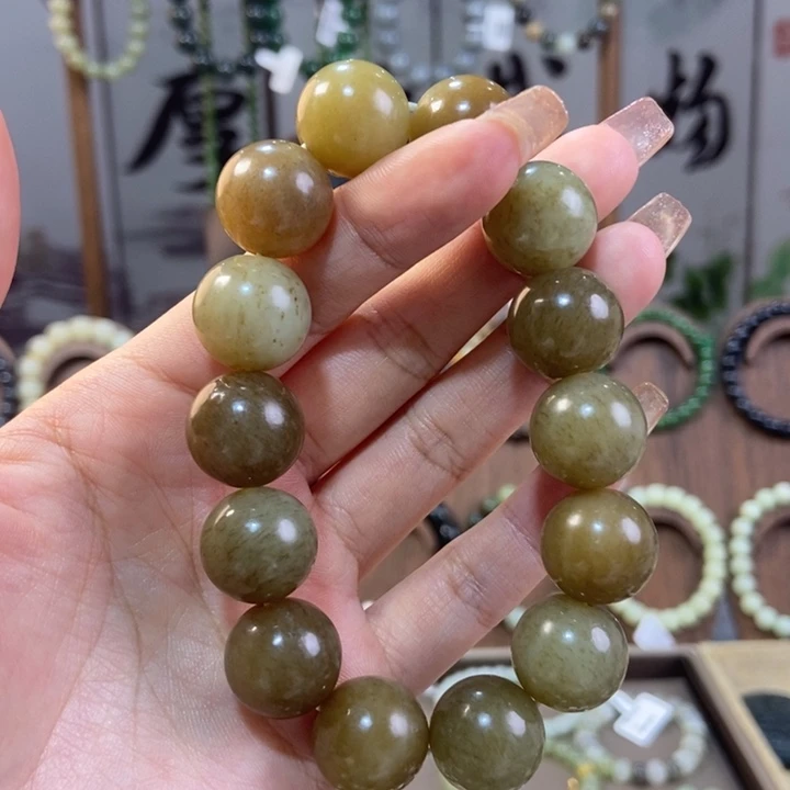 和田玉未镶嵌手串