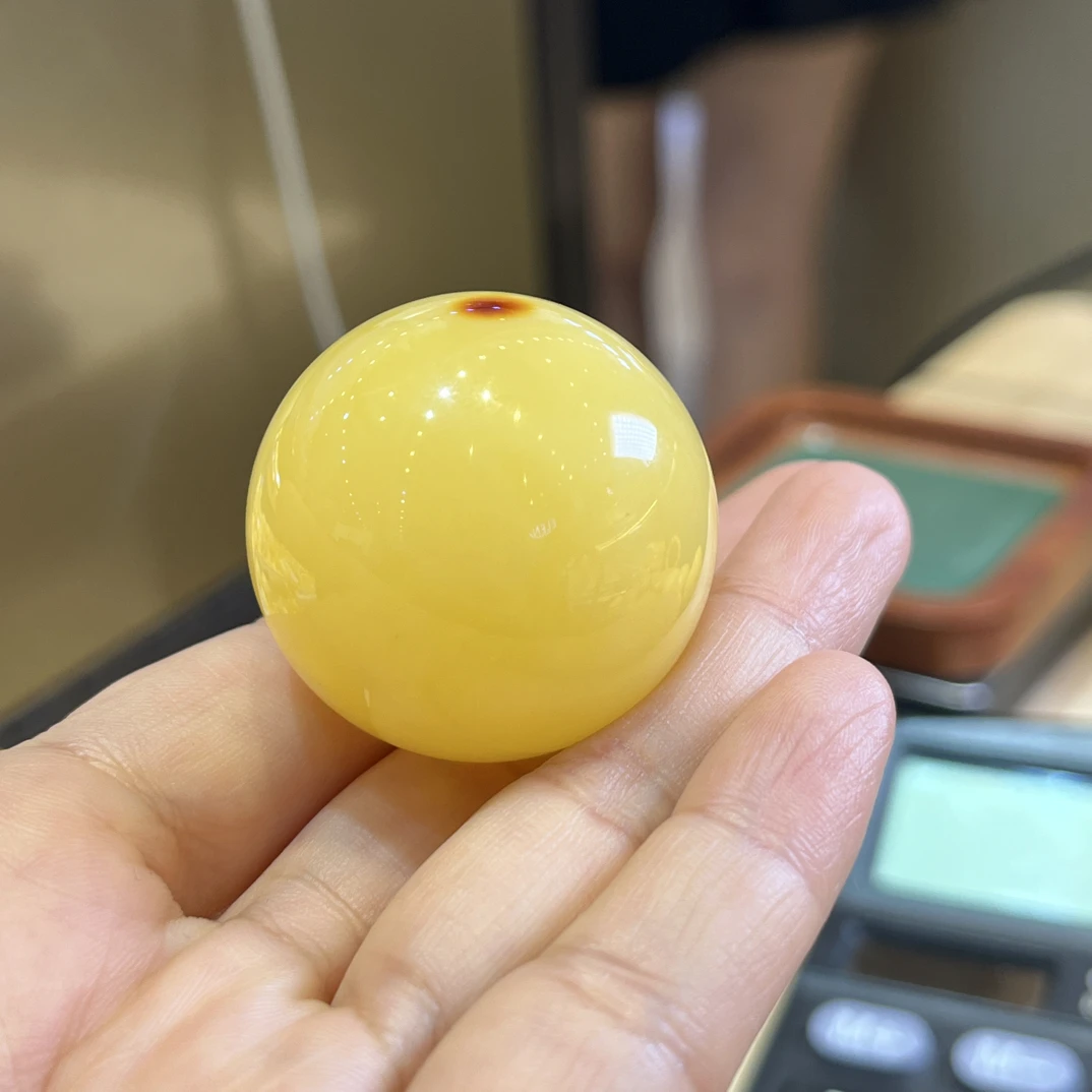 乌料满蜡蜜蜡圆珠尺寸34mm