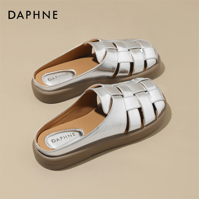 达芙妮银色凉拖鞋女2025夏季外穿低跟软底编制运动罗马鞋高宋茜代