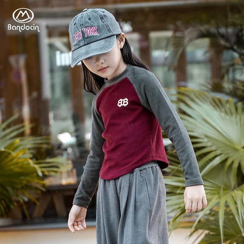 BANDOCIN/半度闲2025新款童装冬季户外套头百搭时尚圆领童装卫衣