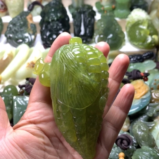 蛇纹石玉岫玉手把件未镶嵌甬**蜂