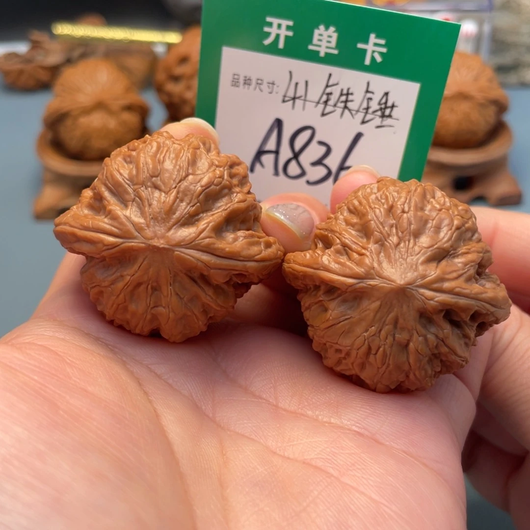 吊坠桃核文玩核桃