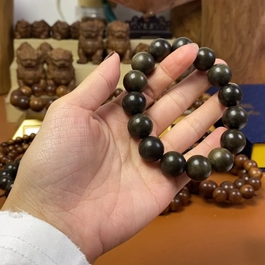 老山檀香微瑕疵阴沉1.5手串