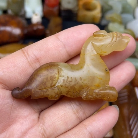 蛇纹石玉未镶嵌颈饰6
