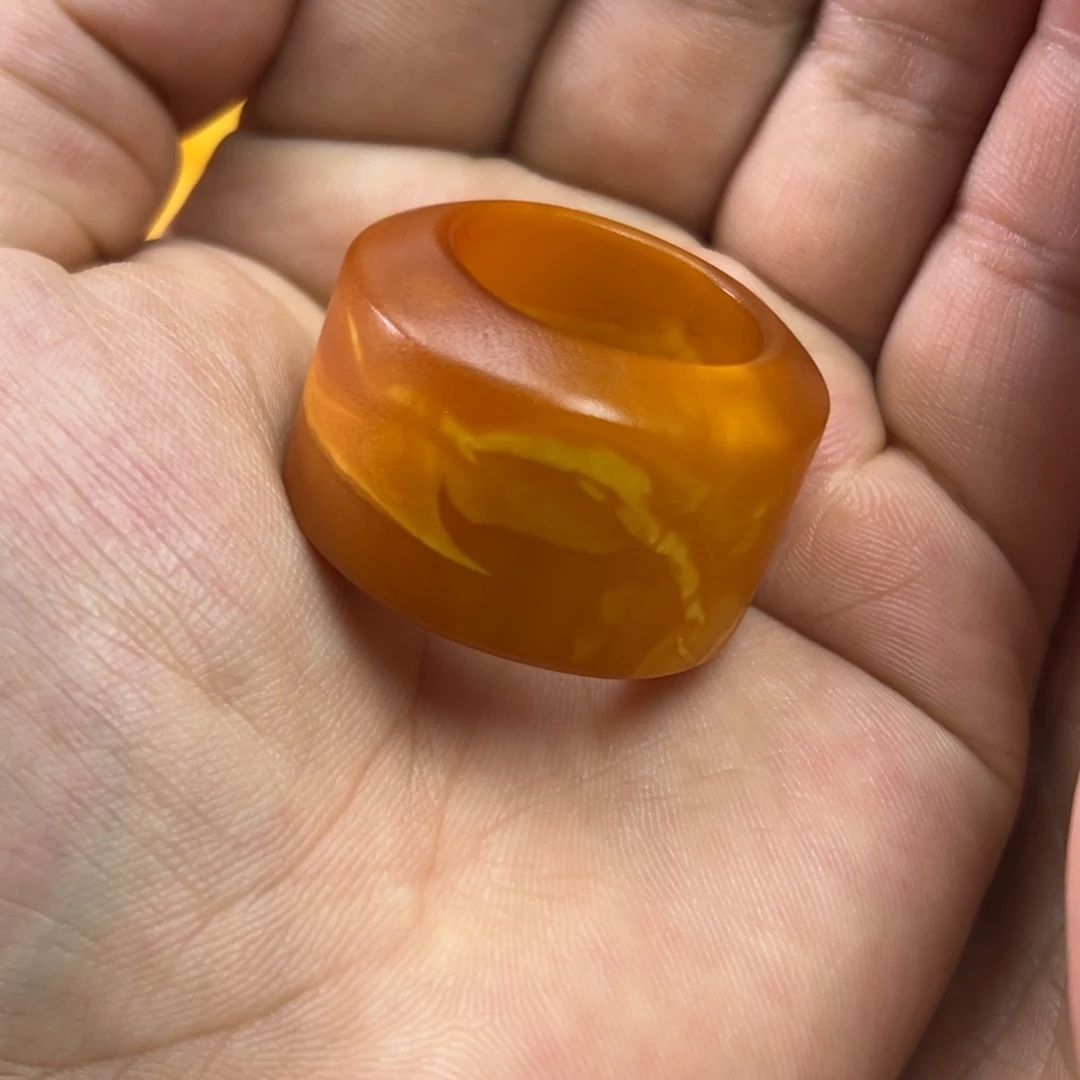 蜜蜡吊坠(不含链)未镶嵌