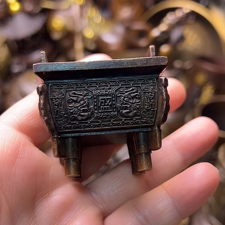 铜223344667888766788