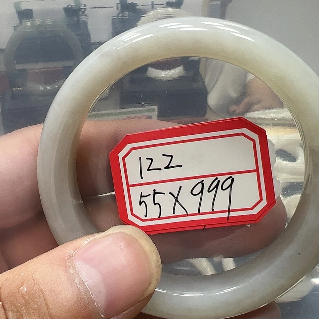 和田玉（糖玉）手镯未镶嵌