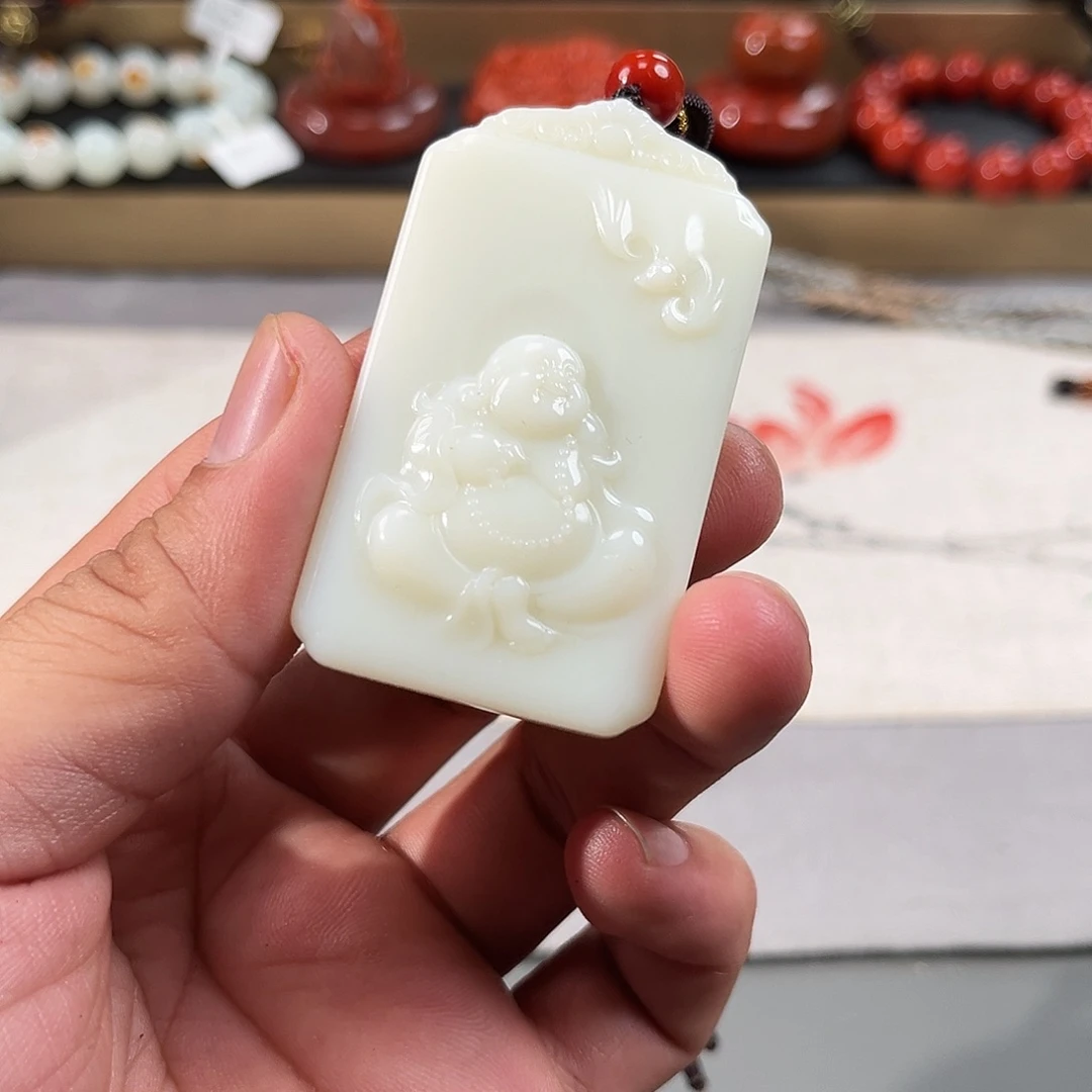 和田玉未镶嵌颈饰