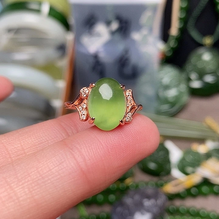 朵***朵和田玉银S925镶嵌戒指