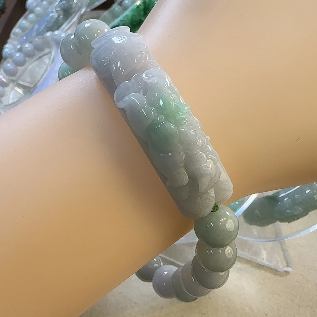 颈饰未镶嵌翡翠手牌