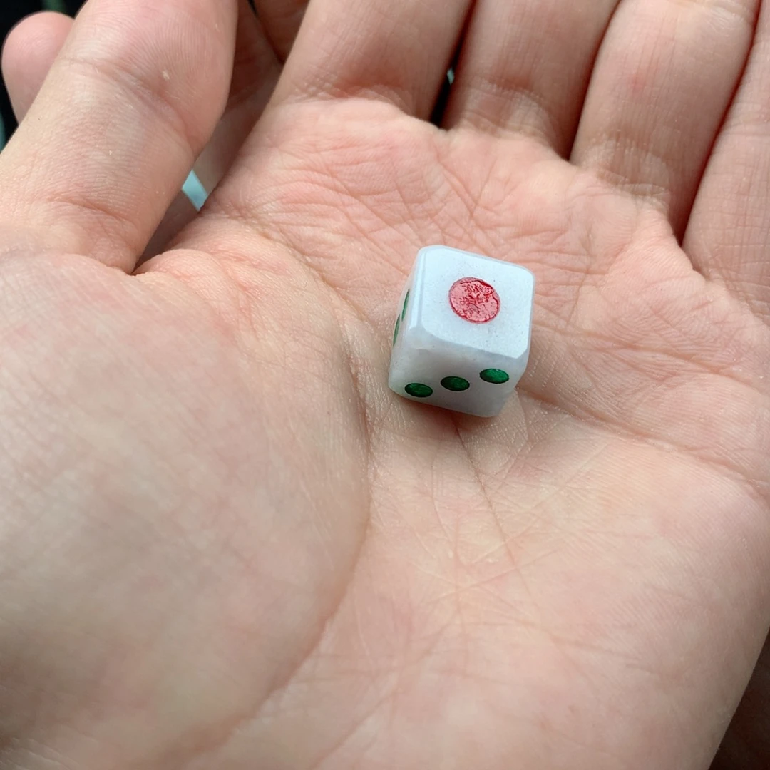 翡翠颈饰未镶嵌星*辰骰子