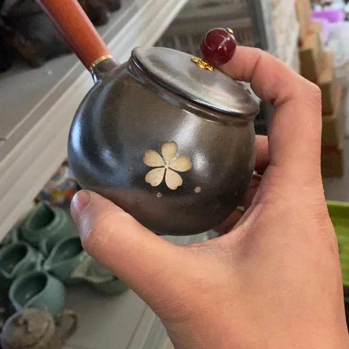 陶瓷艺术品及陶瓷制品