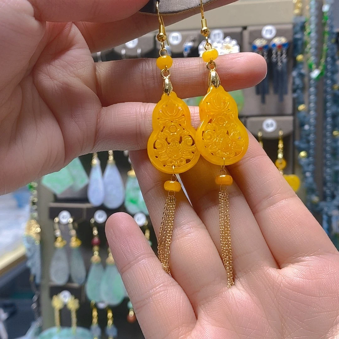 未镶嵌翡翠耳饰翡翠
