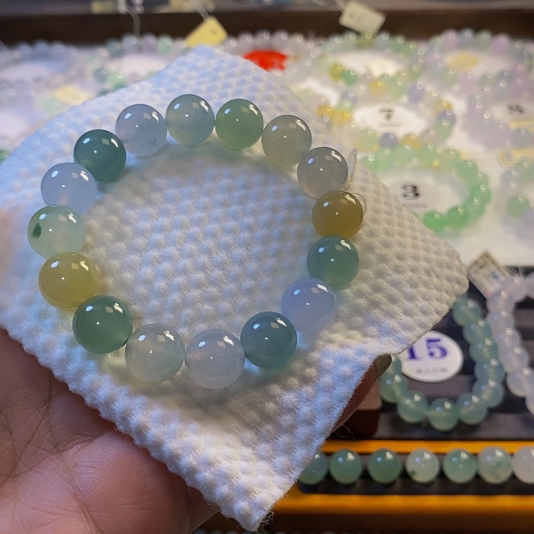 定制翡翠未镶嵌翡翠.