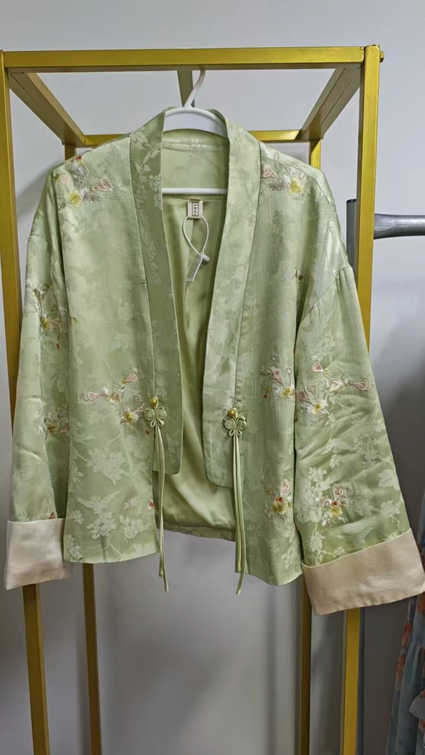 周粥女装铭顺-【亭亭玉立】新中式缎面提花气质高级外套JJC5WT1374