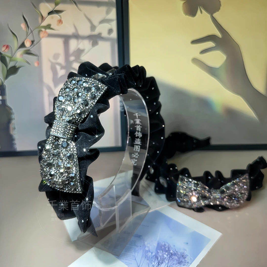 媩。韩式新款丝绒褶皱镶钻蝴蝶结时尚百搭气质减龄款发箍T0952