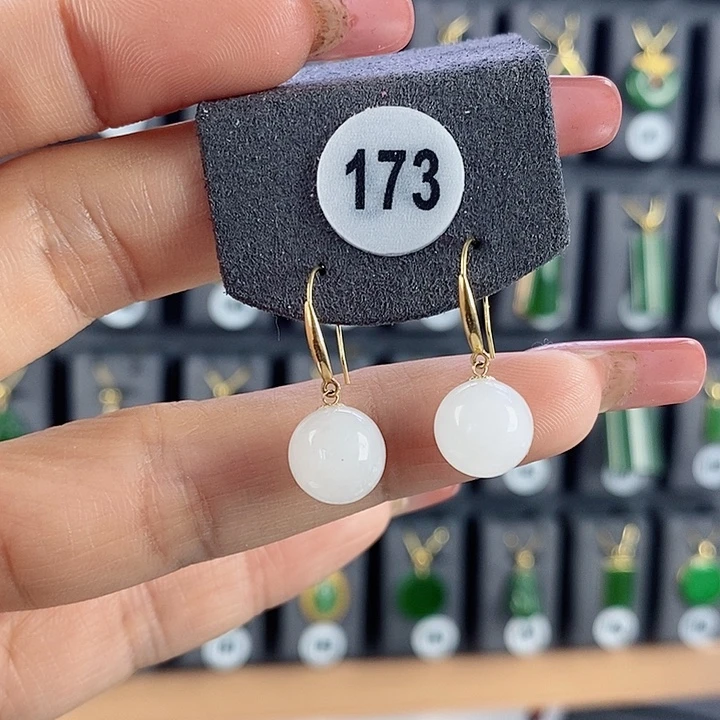 和田玉18K金镶嵌耳饰