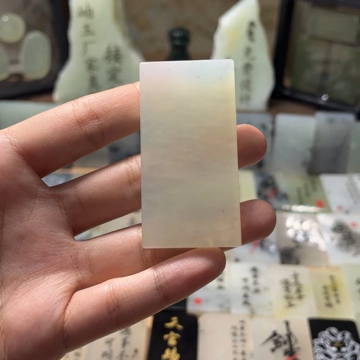 蛇纹石玉合金挂饰