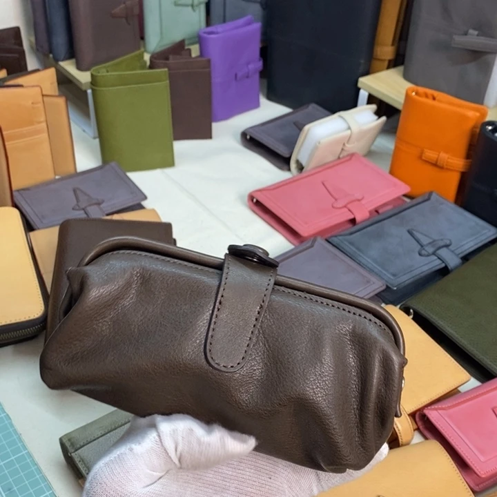 头层牛皮特价款笔袋