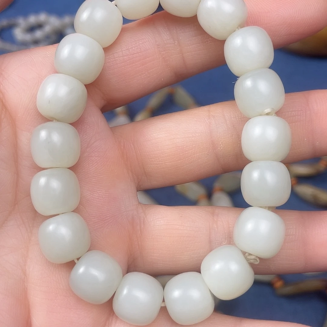 和田玉珠宝奇石未镶嵌莫**o