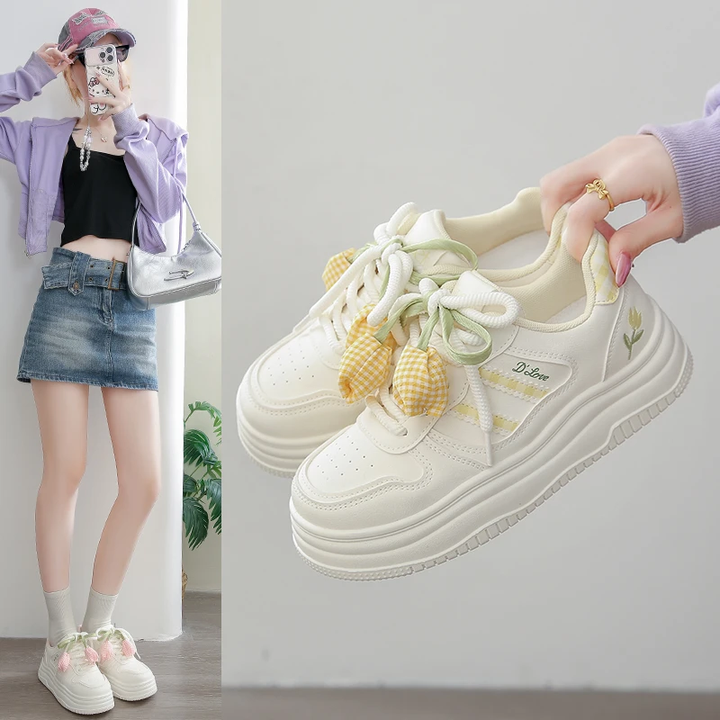 小白鞋女2025年秋季新款韩版学生板鞋女爆款春秋百搭厚底运动女鞋