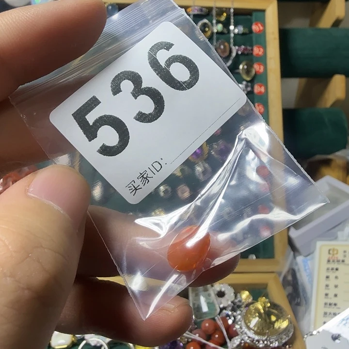 迟***婆欧泊银S925镶嵌颈饰