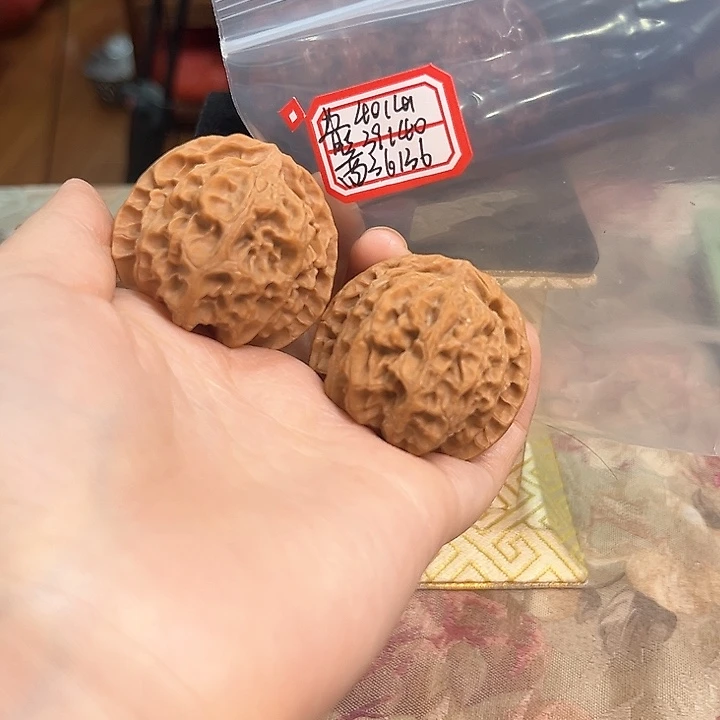 把件文玩核桃苹果园