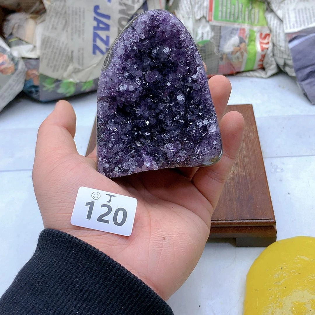 紫晶大型摆件（非配饰）未镶嵌