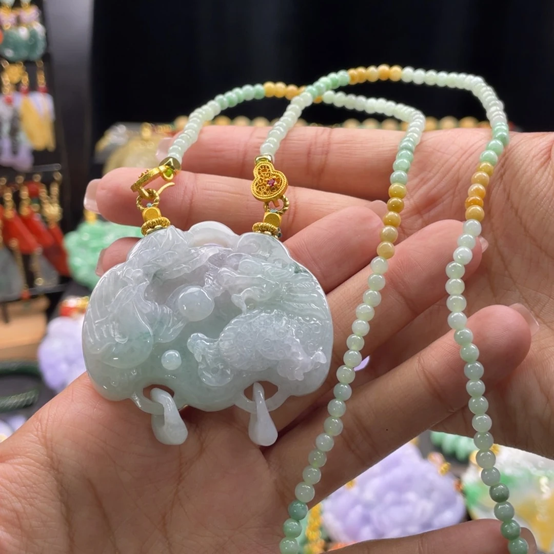 翡翠颈饰未镶嵌代编织