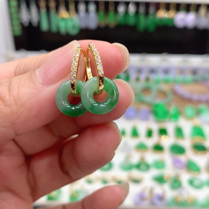 翡翠银S925镶嵌耳饰的