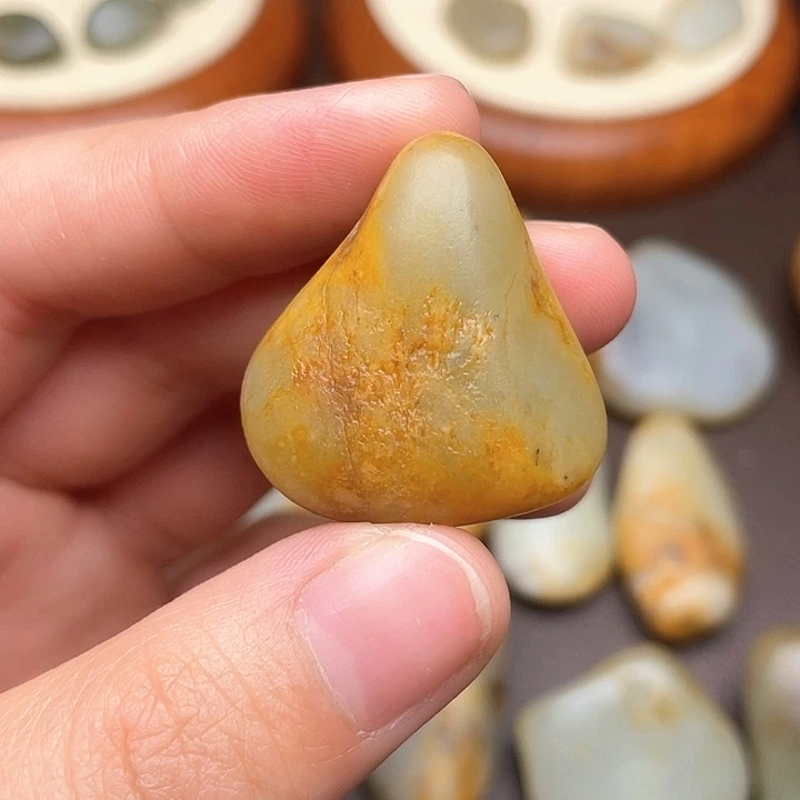 和田玉未镶嵌颈饰16