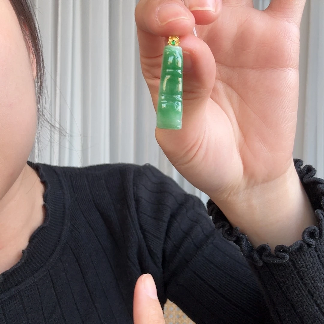 翡翠未镶嵌颈饰阳绿竹节