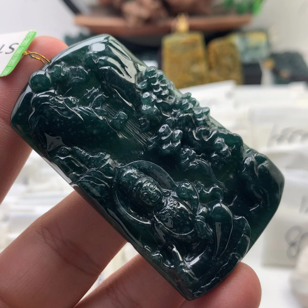 颈饰未镶嵌翡翠观音